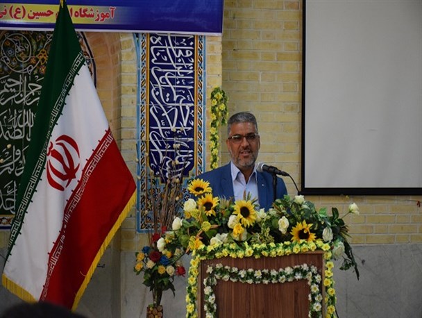 خیرین مدرسه ساز اسوه های جامعه هستند