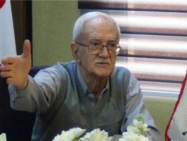 فقر و بیکاری در بین جوانان تحصیل کرده بیداد می کند/ تجمعات و مطالبات مردم سرکوب می شود/ مجلس با معیار سوری قانون حقوق مدیران را تصویب کرد