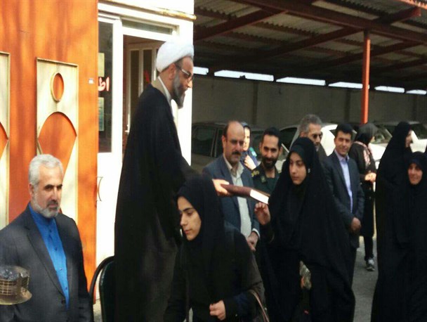 اعزام دانش آموزان دختر چابکسری به مناطق عملیاتی جنوب کشور +تصاویر