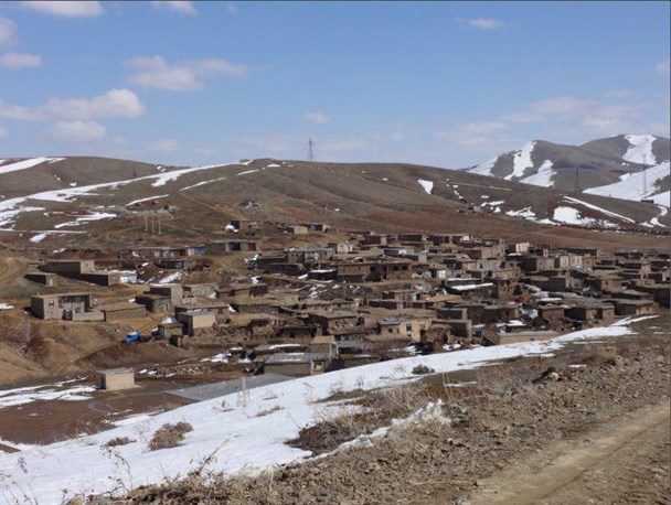 پرداخت خسارت تملک اراضی روستای بله جر در محدوده سد چراغ ویس سقز
