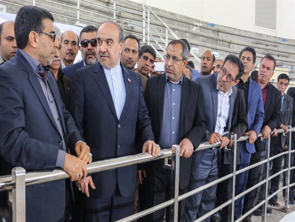 بازدید وزیر ورزش و جوانان از مجموعه های ورزشی شهر لار