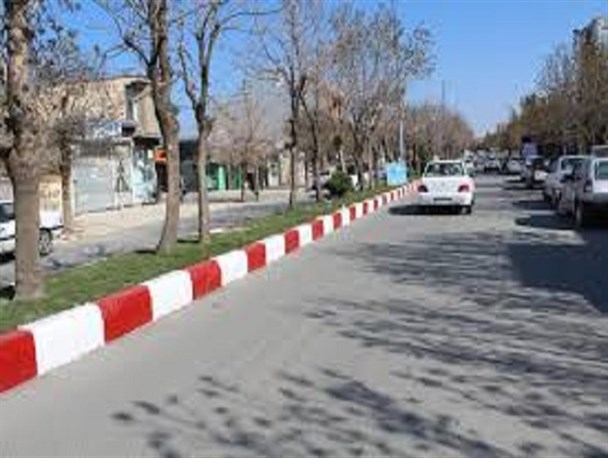 انتقاد اهالی تنگستان نسبت به واگذاری پروژه عمرانی به فرد غیر بومی