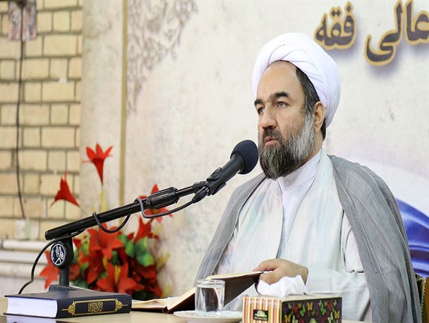 اصحاب مسجد باید در عرصه جنگ فرهنگی استوار باشند/در جبهه اسلامی هیچگاه نباید مایوس و مغرور شد