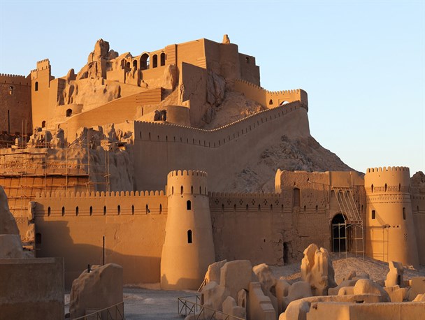 خواهرخواندگی یزد و بم منوط به مصوبه شورای شهر است