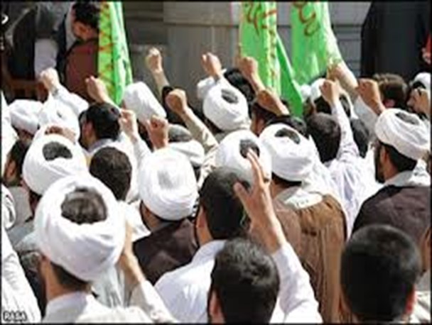 تجمع اعتراض‌آمیز طلاب و روحانیون یزد در پی صدور قطعنامه سخیف اتحادیه اروپا