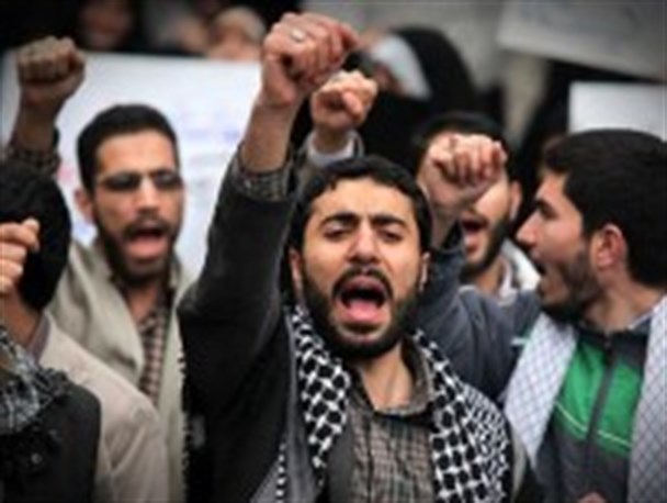 تجمع اعتراض آمیز به تصویب قطعنامه اتحادیه اروپا در دانشگاه آزاد مشهد برگزار می‌شود