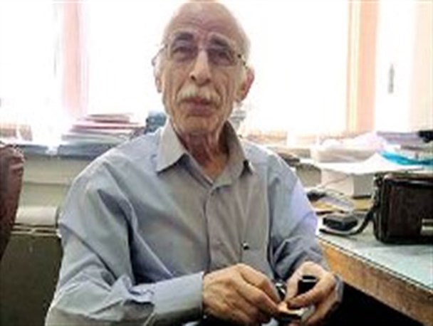 گمان مردم این است که قیمت ها پس از تحریم به حالت قبل بازمی گردد/اگر دولت به واردات بی رویه روی آورد اقتصاد نابود می شود