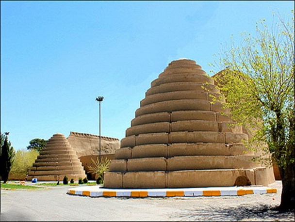 احداث مجموعه گردشگری در جوار یخدان های دوقلو