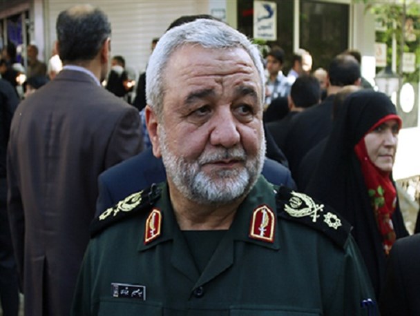 مسئولین کشور در زمینه پرورش هنرمندان انقلابی ناموفق عمل کرده‌اند/ برخی آثار هنری همچون کف روی آب هستند