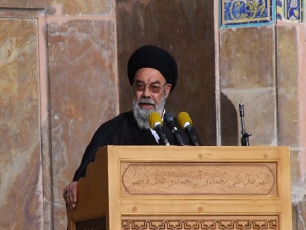 بارها به مسئولان در مورد پرتی آب در مسیر زاینده رود گفته ایم/ دغدغه قطع آب برخی مناطق در صورت عدم مصرف صحیح