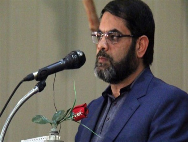 اقتصاد مقاومتی نسخه نجات بخش کشور است/ دل در گرو اهل بیت داشتن شیعه و سنی نمی شناسد