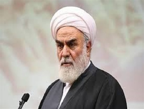 درگذشت آیت‌الله باریک‌بین ضایعه دردناکی برای همه مردم ایران بود/ خبر فقدان این عالم قزوینی درد غمی را بر چهره رهبری نشاند