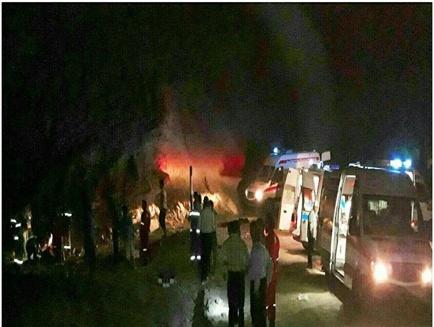 ۱۶ کشته و زخمی براثر واژگونی مینی بوس در گچساران
