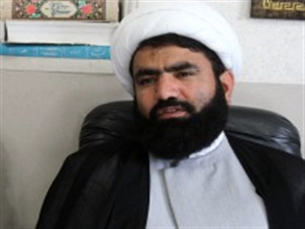 اشتباه ظریف در تبریک به حکام سعودی/ فعالیت دستگاه دیپلماسی برای جلوگیری از جنایات آل سعود به کار گرفته شود