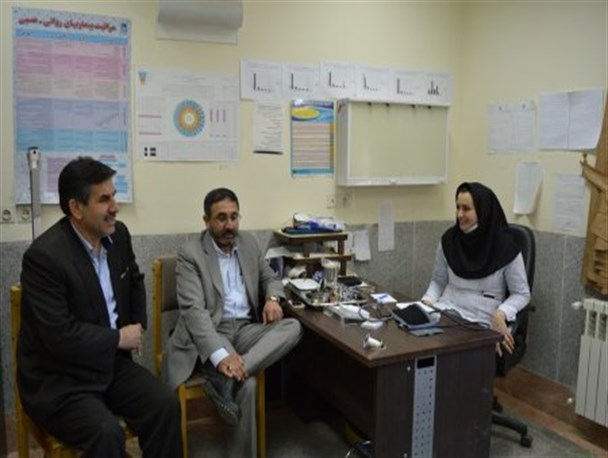 بازدید مسئولین نوشهر از طرح ارائه خدمات رایگان چشم‌پزشکی در کجور