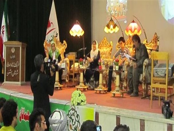 اشنویه میزبان 36 شاعر غرب کشور/ شاعران 4 استان به قامت معلم شعر سرودند+تصاویر