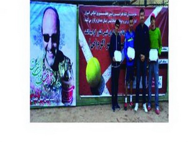 تنیس باز همدانی صاحب عنوان قهرمانی مسابقات مناطق همدان شد