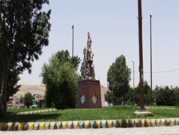 برگزاری همایش بزرگ "شاهنامه خوانی به زبان لکی "