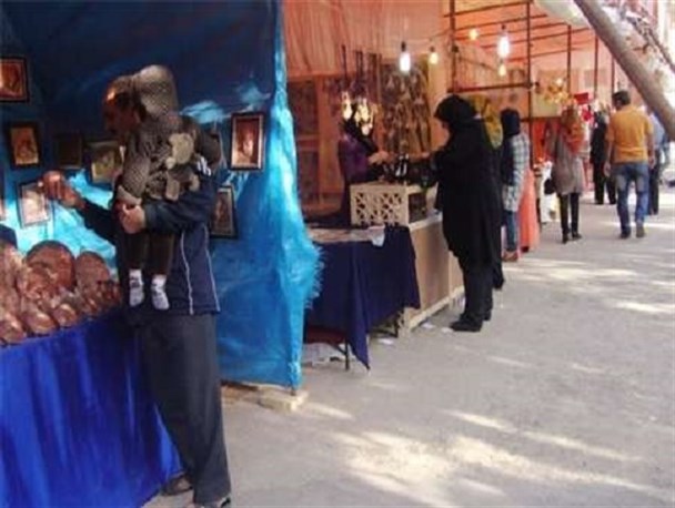 ایجاد بازارچه مشاغل خانگی برای شهرستان شهرضا یک ضرورت است