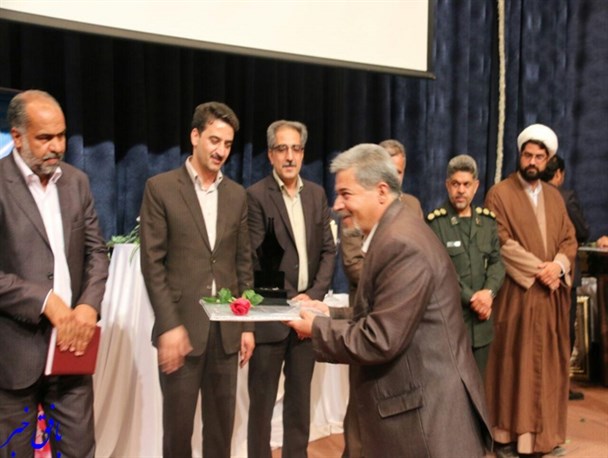 مراسم تجلیل از فرهنگیان بافقی به روایت تصویر