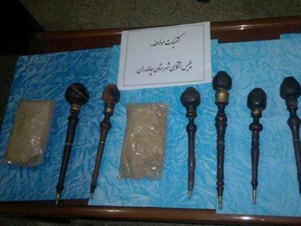 متلاشی شدن باند قاچاق مواد مخدر و سیگار در چالدران+ تصاویر