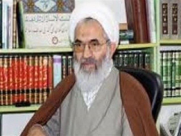 مسلمانان باید در مقابله با استکبار احساس وظیفه کنند