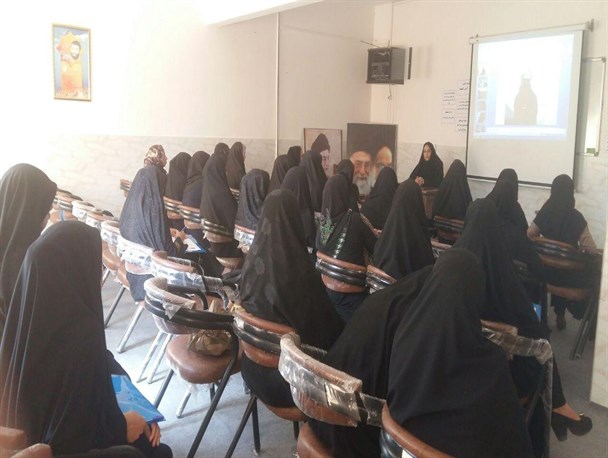 کارگاه آموزشی اصول و فنون تسهیلگری ویژه زنان روستایی تایباد برگزار شد