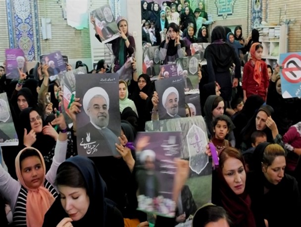 حواشی همایش انتخاباتی حامیان روحانی درگچساران+تصویر