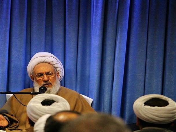 حضور حداکثری در انتخابات تامین کننده‌ی امنیت کشور/ دشمنان خواهان سرکار آمدن مسئولینی با تمایلات غربی است