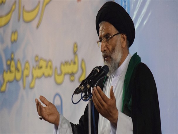 توجه به مناطق محروم و سیل زدگان یکی از فرصت های ماه رمضان است/ مسئولان وضعیت کشور را به خارج مشروط نکنند
