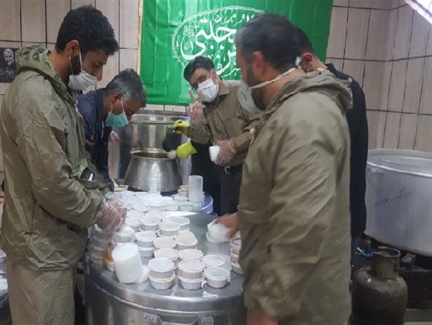 ۳۰۰۰ پرس غذای گرم بین نیازمندان خرم آباد توزیع شد+عکس