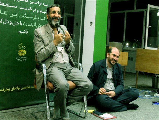 بنیاد مستضعفان نقطه امید گروه های جهادی است