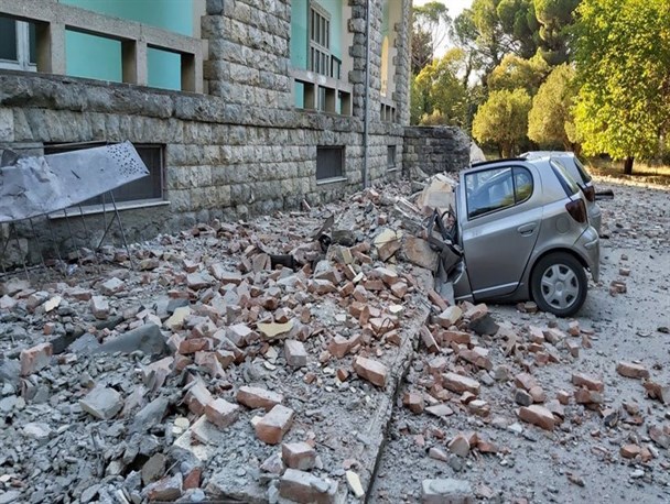 تمام آنچه که باید هنگام وقوع زلزله بدانید