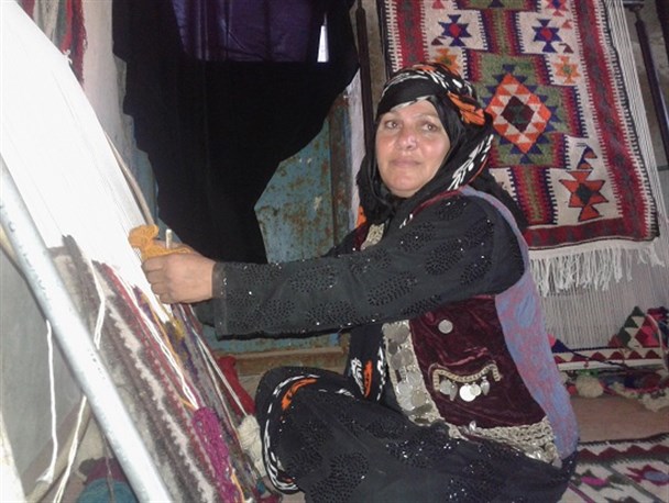 هنری که برای بی پولی به حراج می رود