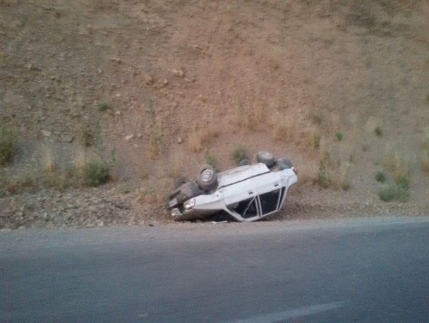 واژگونی پراید در محور تازه آباد به جوانرود جان یک جوان را گرفت