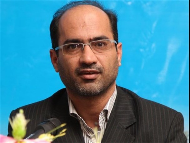یک هرمزگانی موفق به کسب درجه استاد تمامی(پروفسوری) شد
