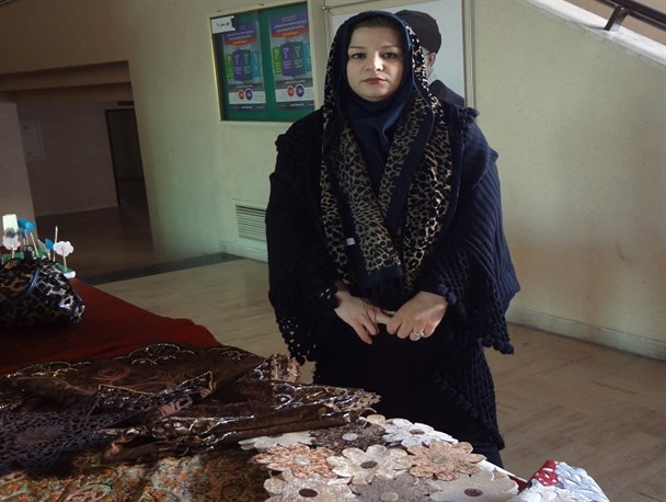 سوی چشمان «کبری» کم شد تا چراغ زندگی همسرش سو سو بزند