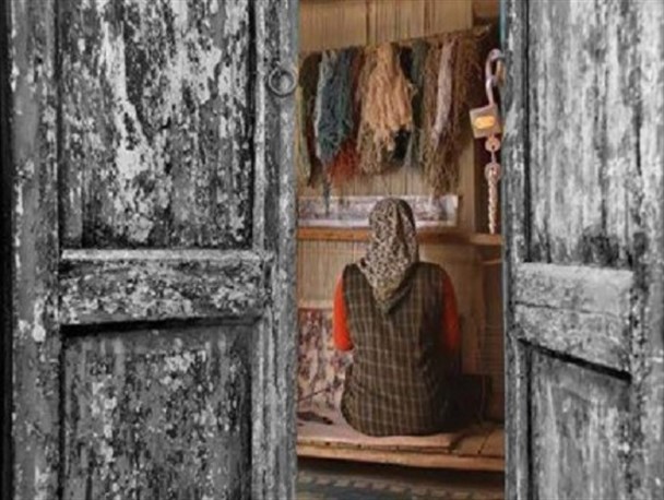 حال و روز فرش دستباف آران و بیدگل خراب است
