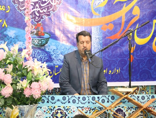 محفل انس با قرآن با حضور «کامپیوتر قرآن ایران» در بجستان+گزارش تصویری