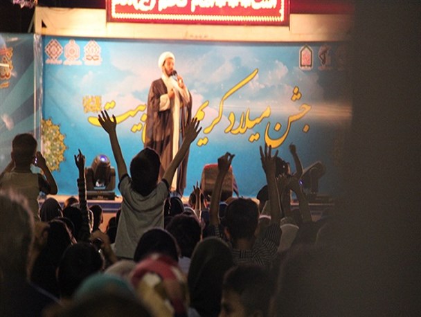 جشن میلاد کریم اهل بیت(ع) در پارک ملت اراک به روایت تصویر