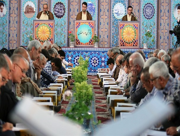 برگزاری محفل انس با قرآن در مسجد المهدی قزوین