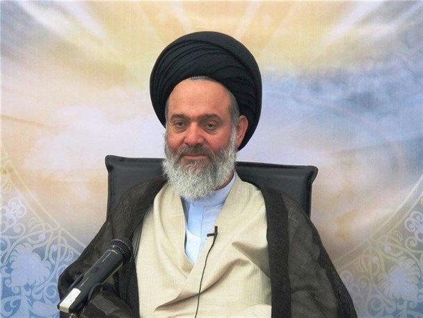 مقاومت عامل ثبات، عزت و استقلال کشور است/ عقب نشینی زمینه پیشروی دشمن را فراهم می کند