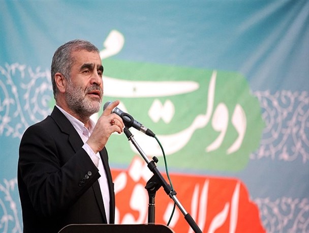 همتی باید پاسخگوی عدم بازگشت ۹۰ هزار میلیارد تومان تسهیلات بانکی باشد/ هدف آیت‌اله رئیسی از ورود به قوه مجریه، خشکاندن ریشه علت‌های فساد است