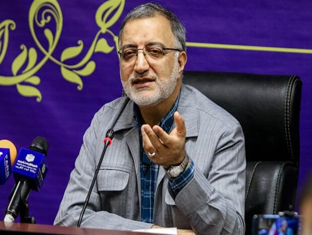 نوع مدیریت در خودروسازی کاسب‌کارانه و دنیاطلبانه است