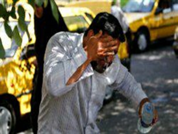 گرمازدگی را جدی بگیریم/ شهروندان هرمزگانی در ساعات اوج گرما در منزل بمانند