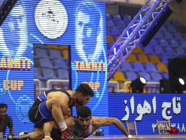 کشتی آزاد جام تختی| اطری، پیروز فینال مهم در وزن جدید/ نایب‌قهرمان اروپا مقابل یزدانی حرفی برای گفتن نداشت!