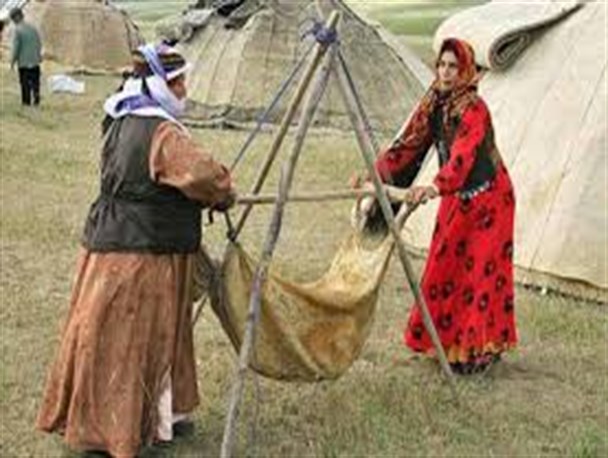 820خانوار در خاتم عشایراند/ دستگاه‌ها وظیفه خود را در قبال عشایر درست عمل نمی‌کنند