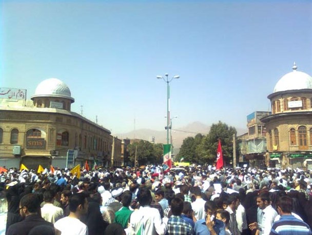 شعار مرگ براسرائیل و مرگ بر آمریکا در همدان طنین انداز شد