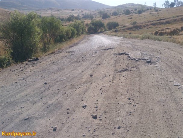 وضعیت نامطلوب آسفالت جاده های روستایی پیرانشهر را دریابید+تصاویر