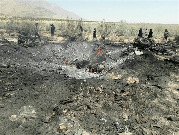 سقوط هواپیمای ارتش در حوالی دریاچه بختگان نی ریز